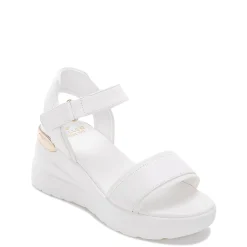 Store Accent Wedged Sandals