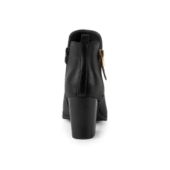 Outlet Aware High Heels