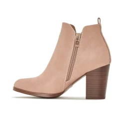 Online Aware Medium Heels