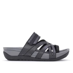 Store Darla Wedged Sandals