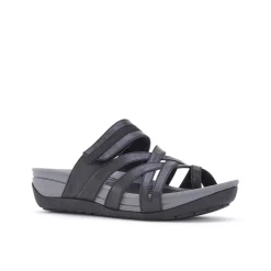 Store Darla Wedged Sandals