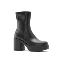 Outlet Nova Booties